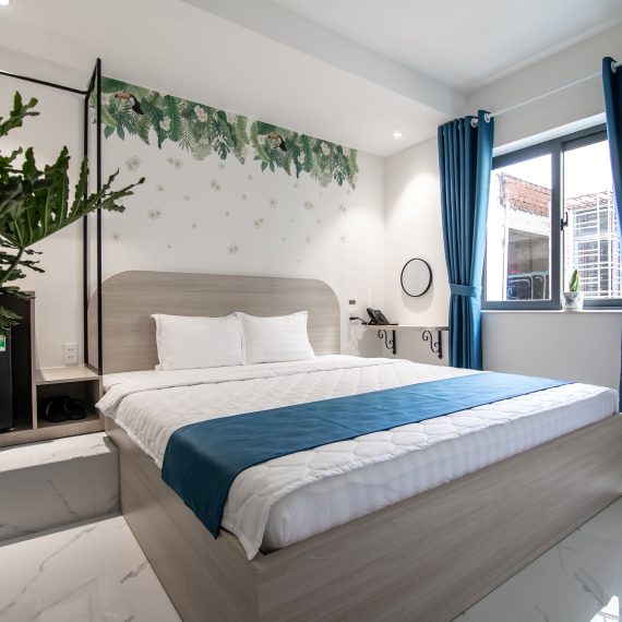 Deluxe Room (B12)