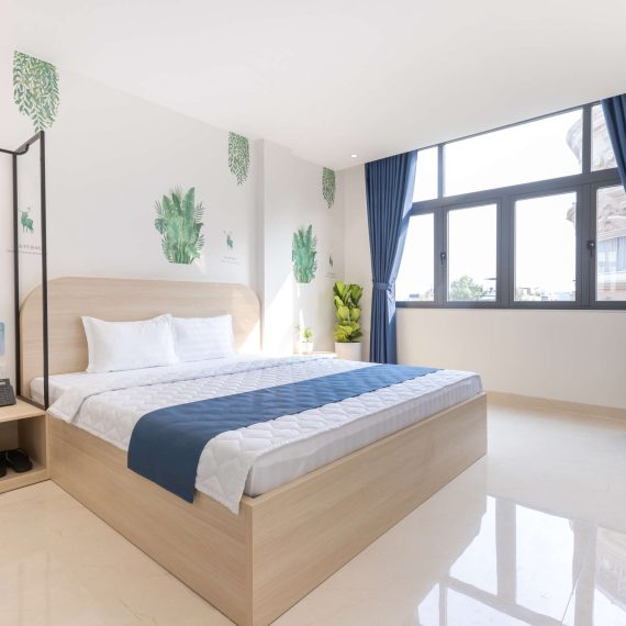 Deluxe Suite Room (B18)